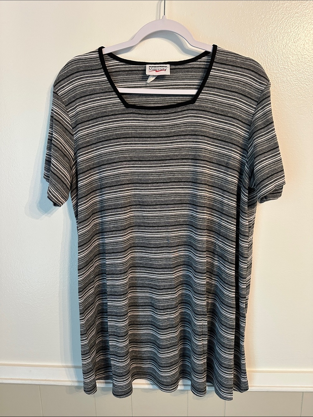 New Addition Maternity Striped Short-Sleeve Top with black trim Size L